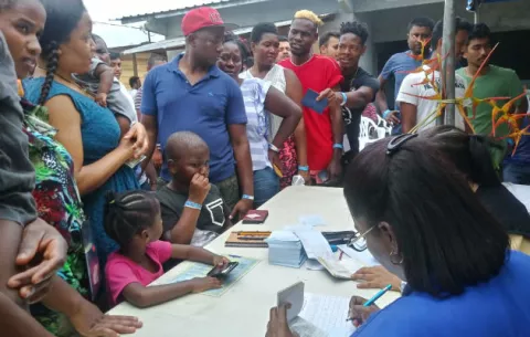 Panamá emite Tarjeta Unificada de Vacunación para migrantes