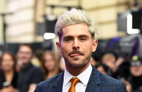 Zac Efron enloquece a sus seguidores con foto de su torso desnudo