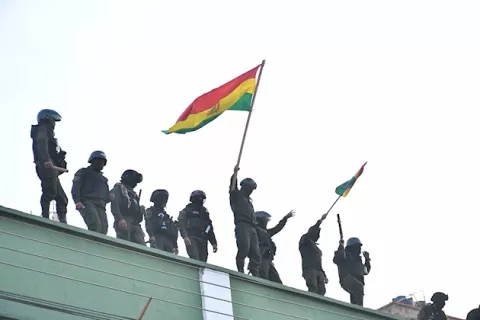 La sublevación de la Policía desata la peor crisis en la era de Evo Morales