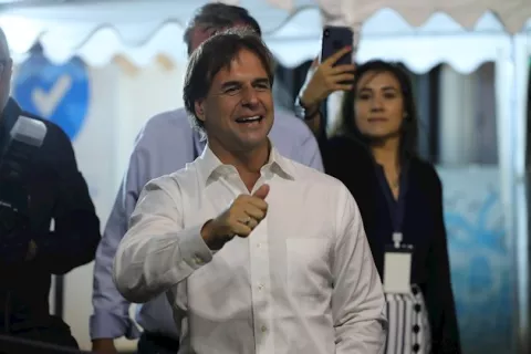 Solo 28.666 votos separan a Lacalle y Martínez con el 100 % del escrutinio