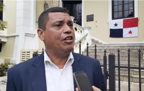  Presentan denuncia criminal contra Kenia Porcell por escándalo de los Varelaleaks