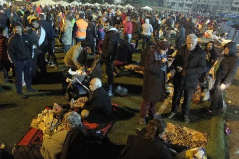 Aumenta el número de víctimas mortales por el fuerte terremoto que sacudió a Albania