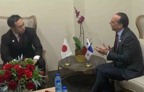 Gobierno panameño busca estrechar relaciones con Japón y Singapur