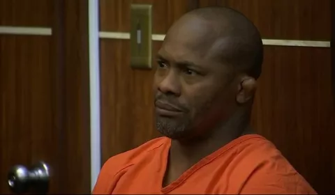 Condenan a peleador de las artes marciales mixtas por asesinato