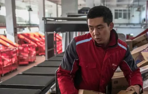 Alibaba bate récord en Día del Soltero con 38,379 millones dólares en ventas