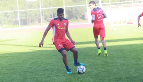 Aníbal Godoy se lesiona y se pierde partido ante México