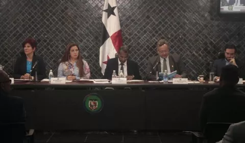 Aspirantes a la Defensoría deben hacer 'lobby'