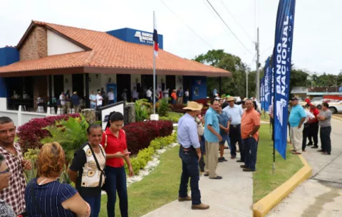 Banco Nacional de Panamá inaugura sucursal en Los Pozos de Herrera  