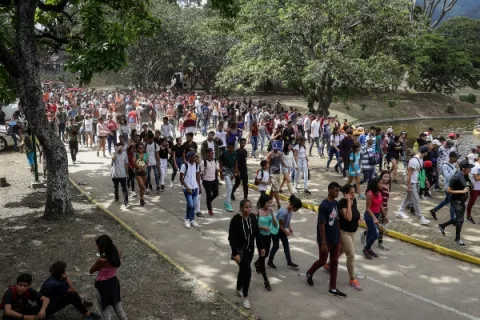 Una fallecida y decenas de heridos tras fallido concierto gratuito en Caracas