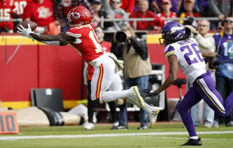 Chiefs vencen a  los Vikings y los Dolphins  logran su primer triunfo de la temporada