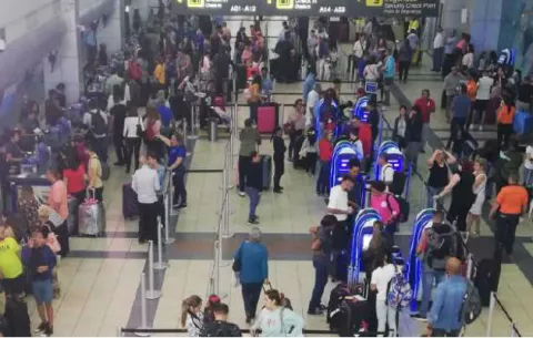 Estos son los consejos que deben seguir los viajeros durante estas fiestas patrias