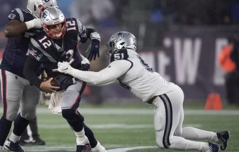 Patriots amplían racha ganadora como locales; 49ers aplastan a Packers