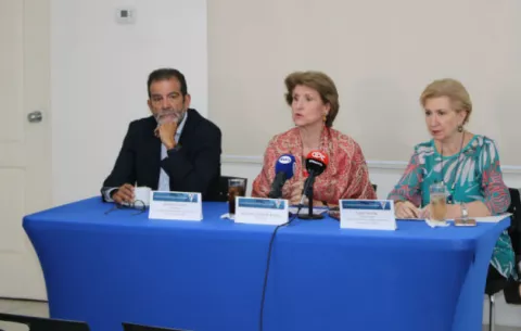 Mantener las finanzas sanas es lo primordial para el país