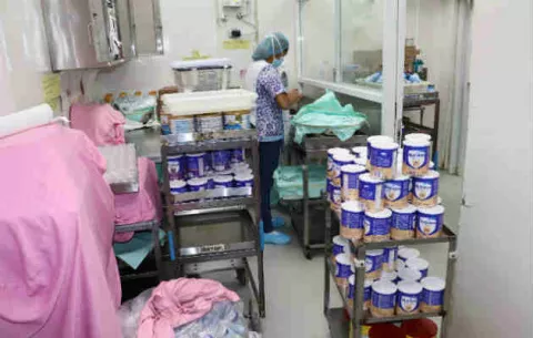 Colapsa tubería e inunda laboratorios en el Hospital del Niño