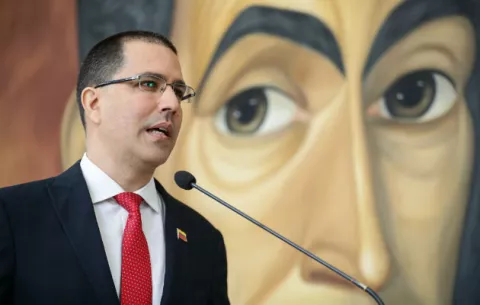 El Gobierno de El Salvador ordena la expulsión del cuerpo diplomático de Venezuela