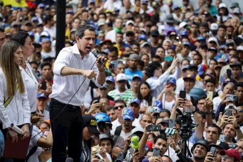 Juan Guaidó convoca a la "protesta sostenida" con Bolivia como ejemplo