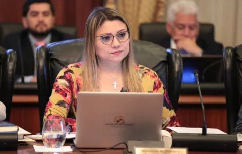 Subirán a $15 mil las sanciones a empresas reincidentes en la contratación ilegal de extranjeros