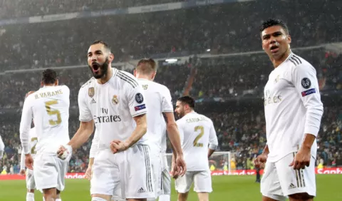 El Real Madrid se desinfla en dos minutos y pasa segundo a octavos
