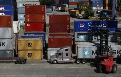 Sistema logístico en Panamá están alerta ante amenazas de empresas navieras transnacionales
