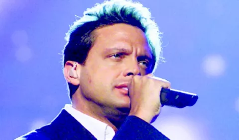 Luis Miguel se compromete a pagar la manutención de sus hijos