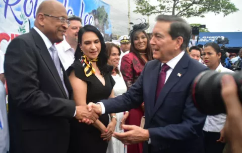 Gobierno hará frente a deuda de la Zona Libre de Colón