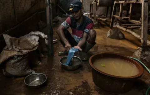 La extracción de oro tiene un costo devastador en salud 