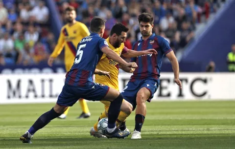 Levante se impone a un apático Barcelona