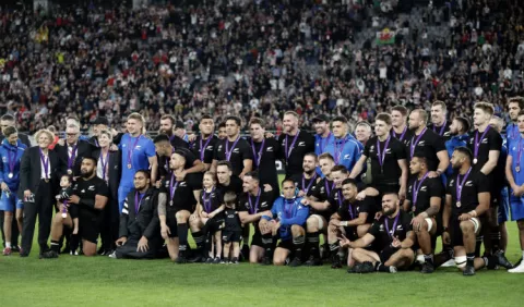 Nueva Zelanda arrastra a Gales y se queda con el bronce