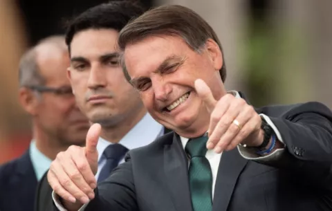 La extraña pasividad de Jair Bolsonaro 