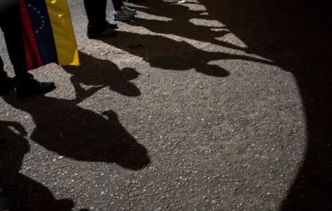 El papel moneda de Venezuela no vale nada, así que sus ciudadanos buscan oro virtual