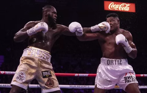 Deontay Wilder acaba  con 'King Kong' Ortiz de  un solo derechazo