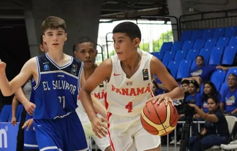 Panamá aplasta a El Salvador en el Centroamericano Sub-14 de Baloncesto