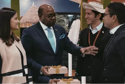 Panamá y Jamaica se comprometen a impulsar turismo multidestino