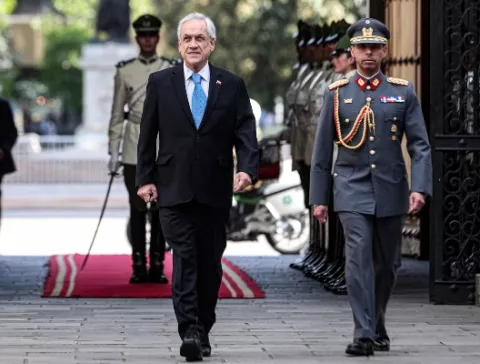 Oposición chilena rechaza la propuesta de Piñera de un congreso constituyente