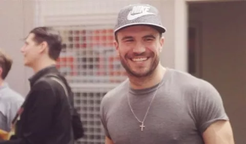 Sam Hunt  es arrestado por conducir bajo la influencia del alcohol