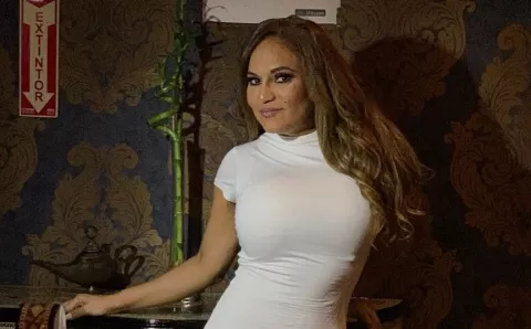 Sandra Sandoval recibe felicitaciones por la presentación folclórica de su hijo  