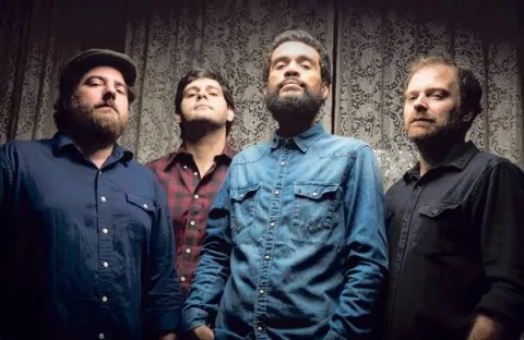 Señor Loop habla del proceso creativo de su álbum ‘La leña que prende madera'