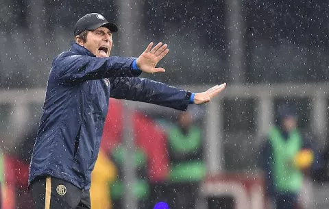 Técnico del Inter aconseja a sus jugadores qué postura sexual usar para evitar el agotamiento físico