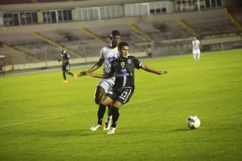 LPF se mantendrá con 10 equipos