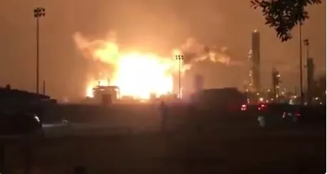 Tres heridos por explosión en una planta química al este de Texas