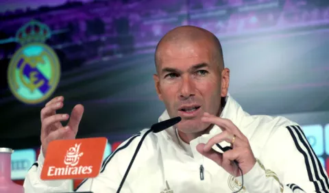 Zidane le quita la tabla a Gareth Bale y pide al club que hable