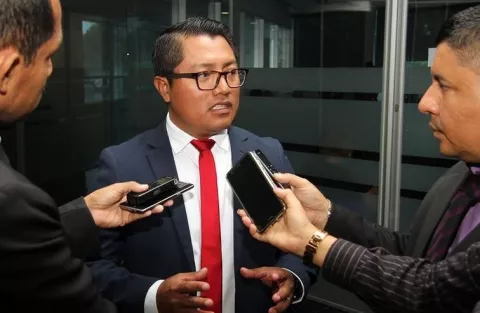 Legalizan incautación de datos del celular del diputado Arquesio Arias
