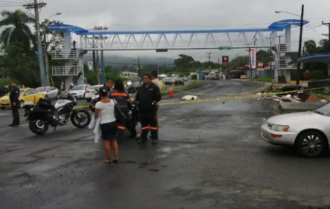 Hombre sin identificación es atropellado por un autobús en Vista Alegre de Colón