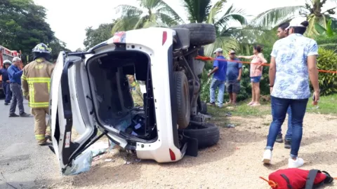 Aparatoso accidente de tránsito deja  un herido en Los Santos