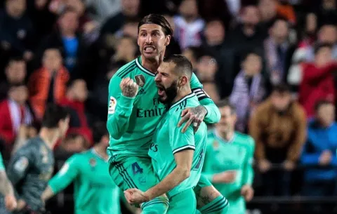 Al Real Madrid le sabe a poco el punto logrado a última hora contra el Valencia