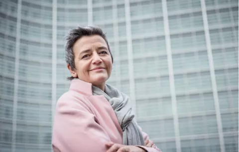 Exlegisladora danesa aplicará mano dura con críticas de Big Tech