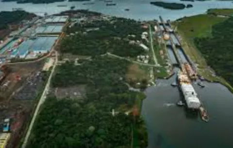 El Canal de Panamá sigue creciendo, a pesar de las amenazas que lo rodean 