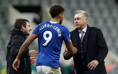 Carlo Ancelotti muestra su casta: Everton logra por primera vez dos triunfos seguidos