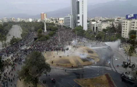 El comercio chileno cae un 9.5 por ciento en octubre, mes en el que inició la protesta