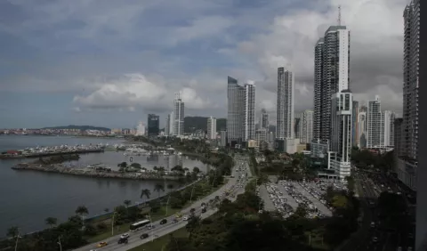 Cámara de Comercio: Panamá debería  crecer un 5.5 por ciento para poder generar plazas de empleos